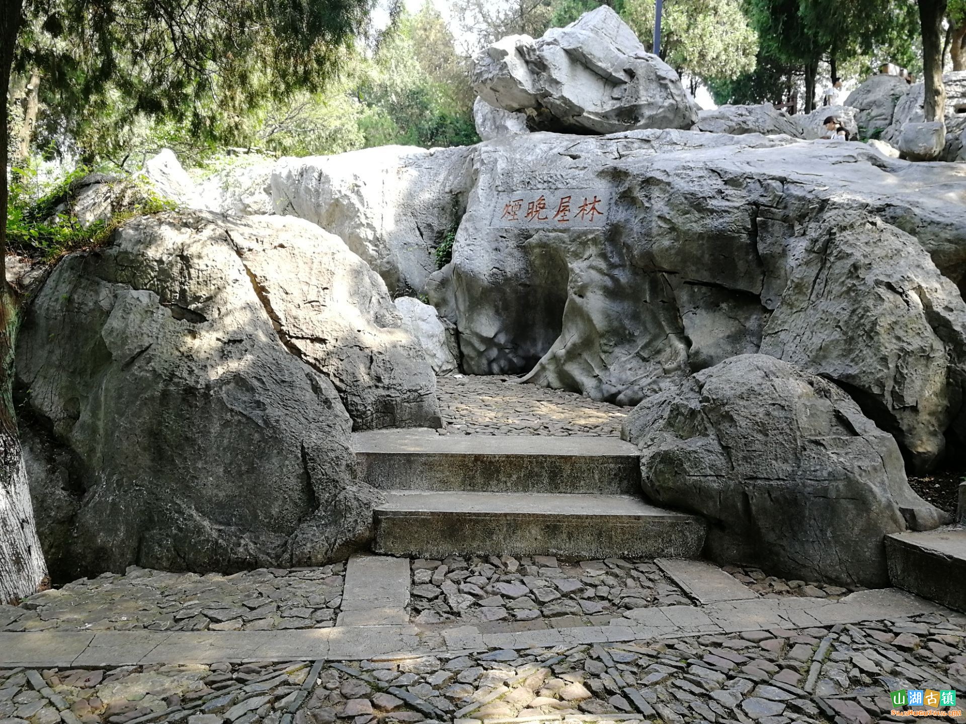 100p1600000109b1y9B04.jpg